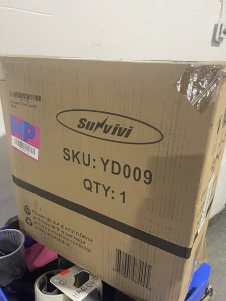 6QT Slow Cooker, Nonstick Oval Pot with Locking Lid, Delay Timer, 3 Temperature Modes, 8 Pre-Set Functions - YD009