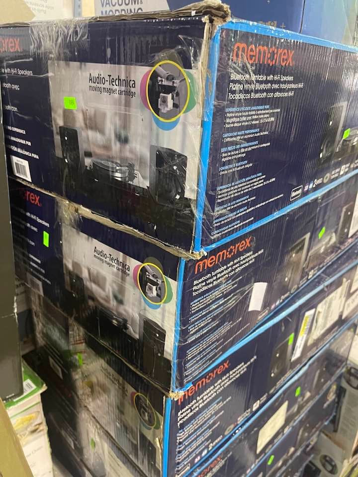 Memorex MX-TT120 Bluetooth Turntable + Stereo Shelf Speakers