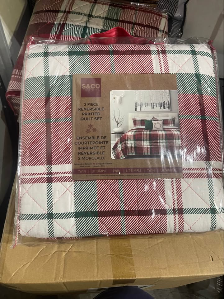 S&Co Home Twin Quilt Set