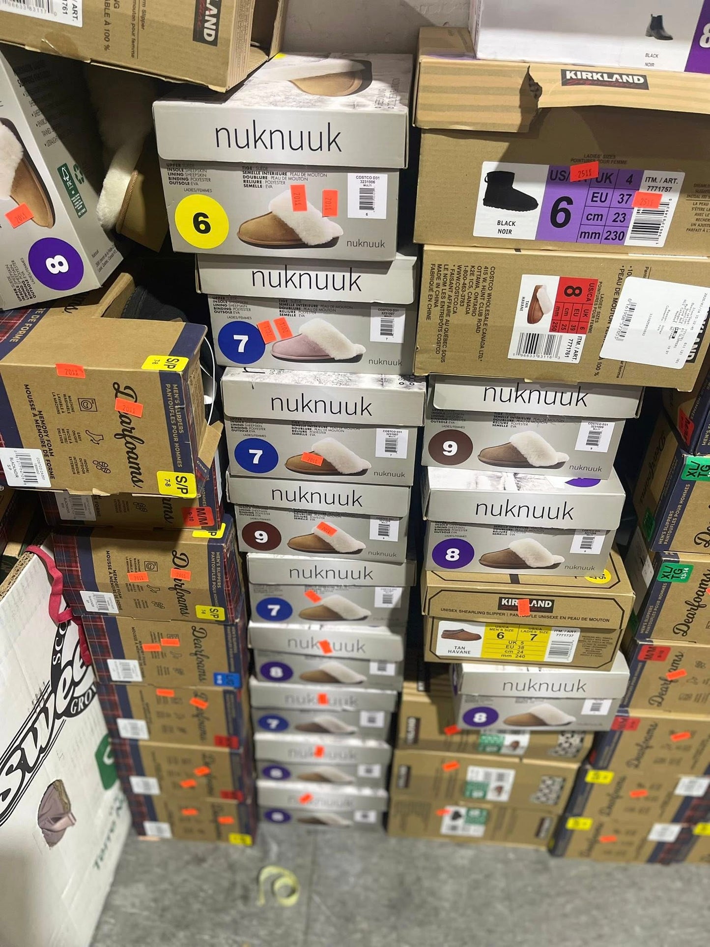 Nuknuuk Ladies’ Sheepskin Slippers