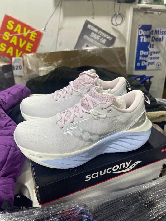 Saucony Women’s Triumph 22 Road Running Shoes — White/Ice Melt