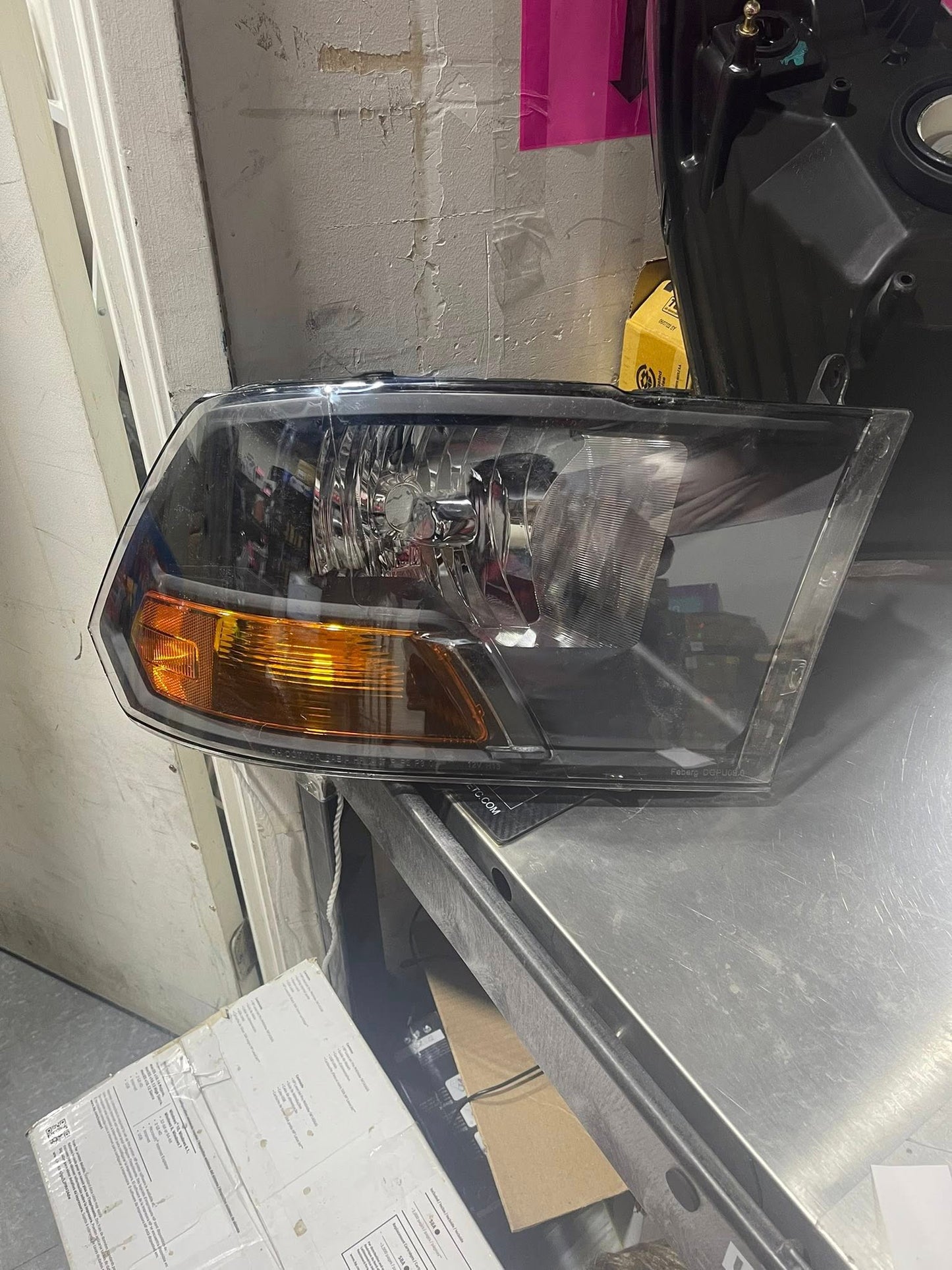 Headlight Assembly Replacement for 2009–2012 Dodge Ram 1500 / 2500 / 3500