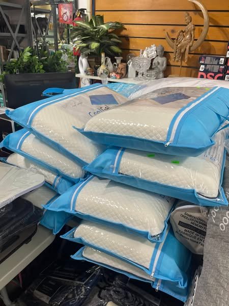 QUEEN SIZE- (SLEEP COMFORT COOL GEL)- MEDIUM FIRM- MEMORY FOAM P