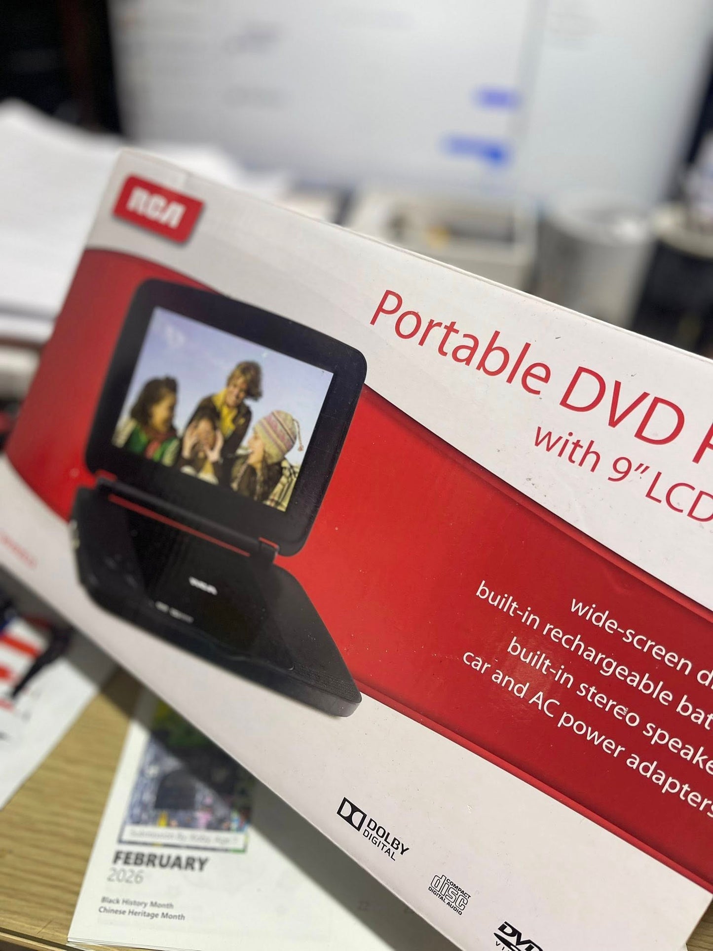 RCA Portable DVD Player with 9" LCD Display