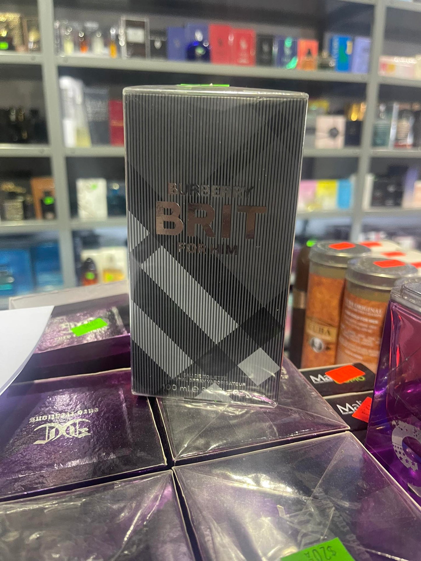 Burberry Brit Eau de Toilette Spray for Men – 3.3 oz / 100mL