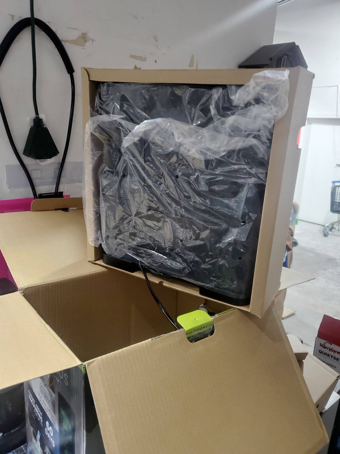 Shark Matrix Plus 2-in-1 Wi-Fi Self-Empty Robot Vacuum & Sonic Mop (RV2610WACA) - Black