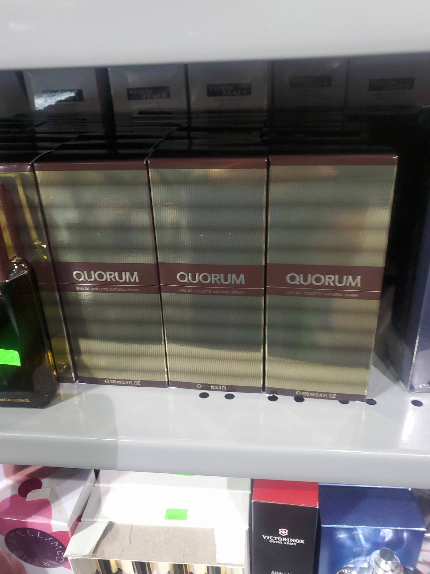 Quorum Eau de Toilette Spray – 3.4 oz