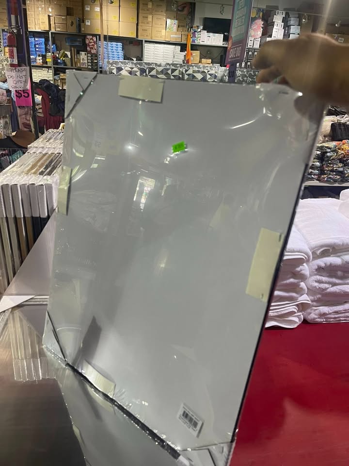 16" x 20" Mirror – Perfect for Any Room