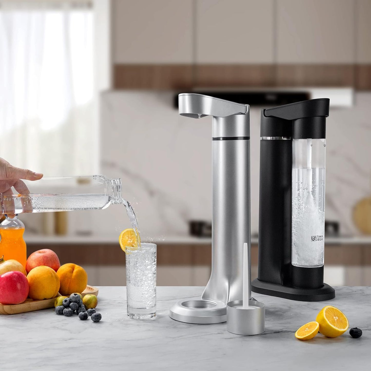 Ultima Cosa Sparkling Water Soda Maker with CO₂ Cylinder