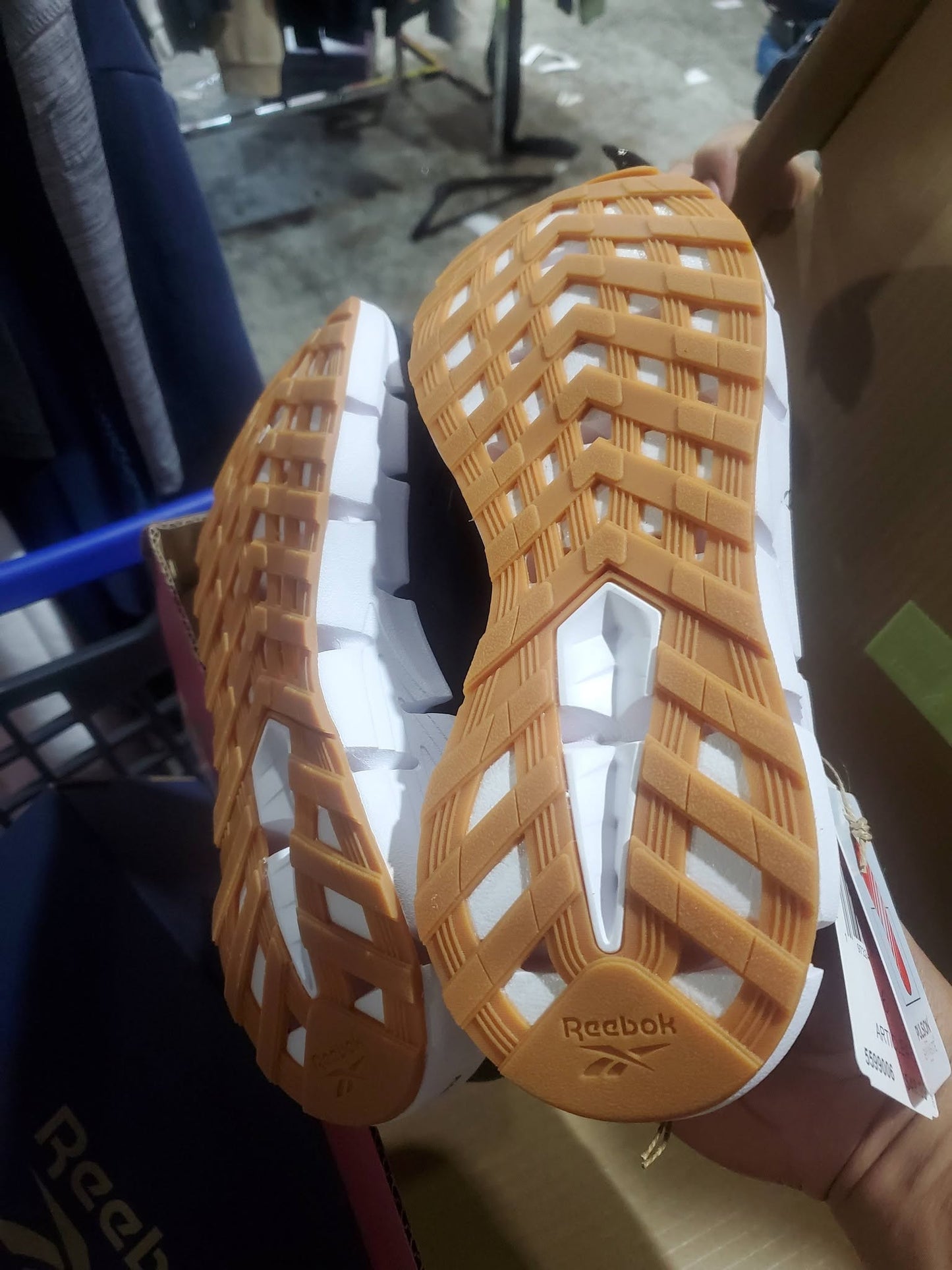 Reebok Women’s Zig Dynamica 6 – Lightweight Running / Training Shoe
