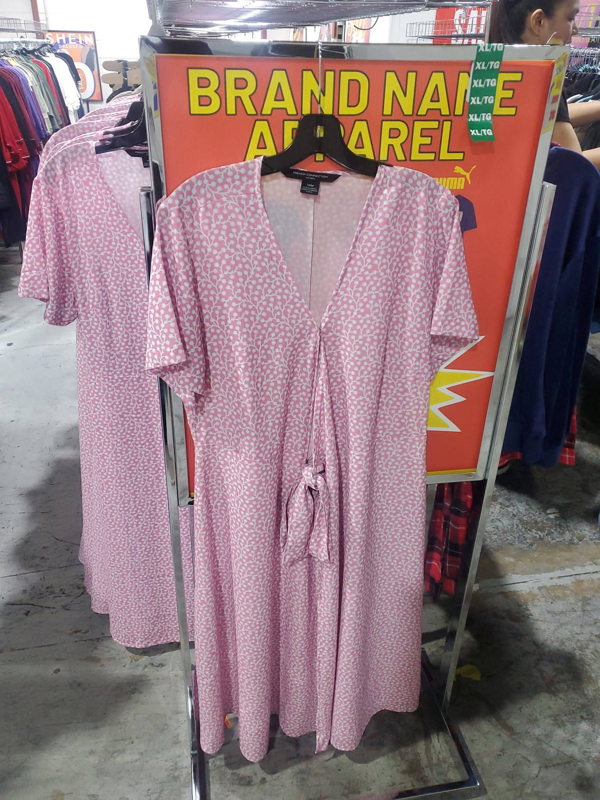 Pink & White Vine‑Print V‑Neck Midi Dress – French Connection