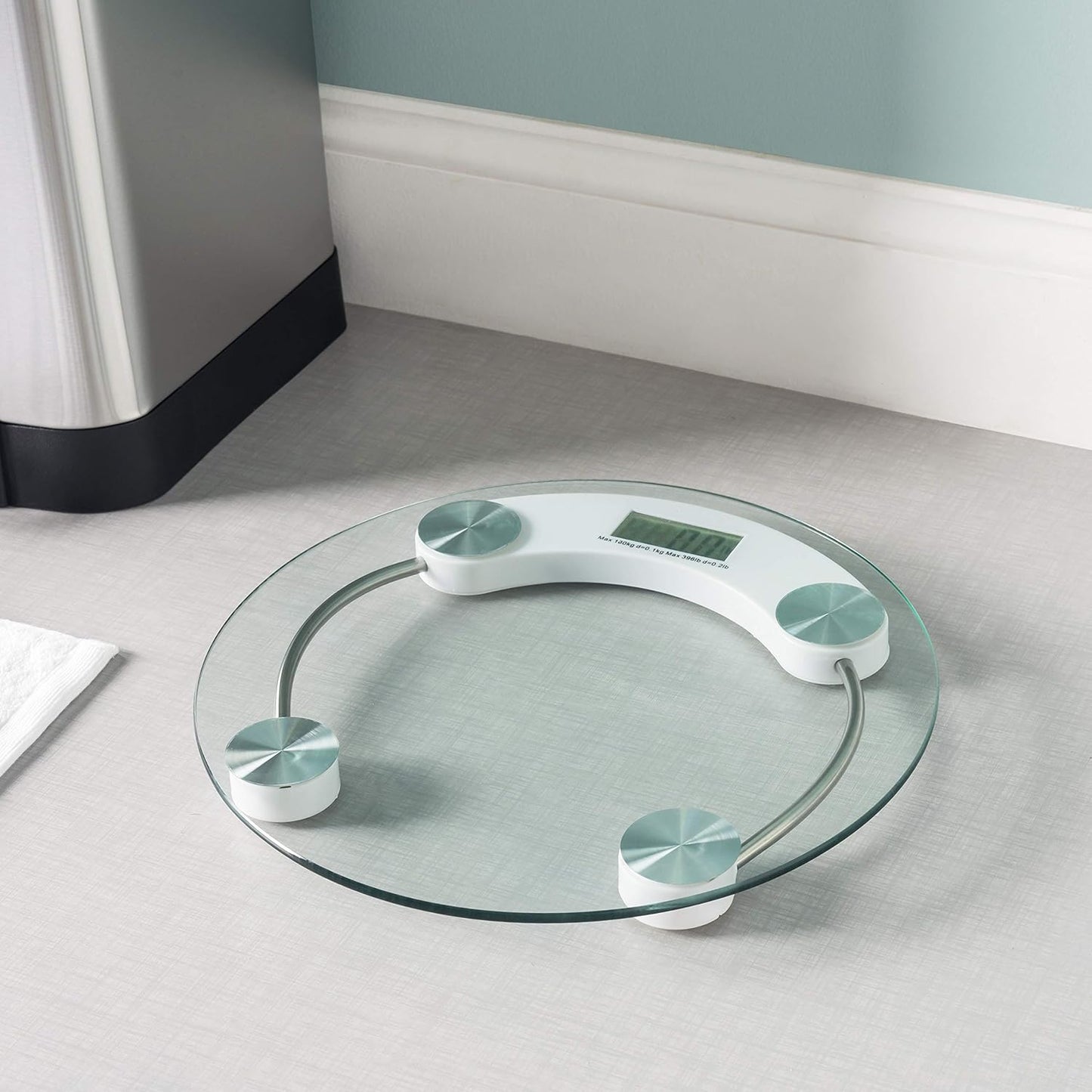 Round Digital Bathroom Scale – Modern Glass Design