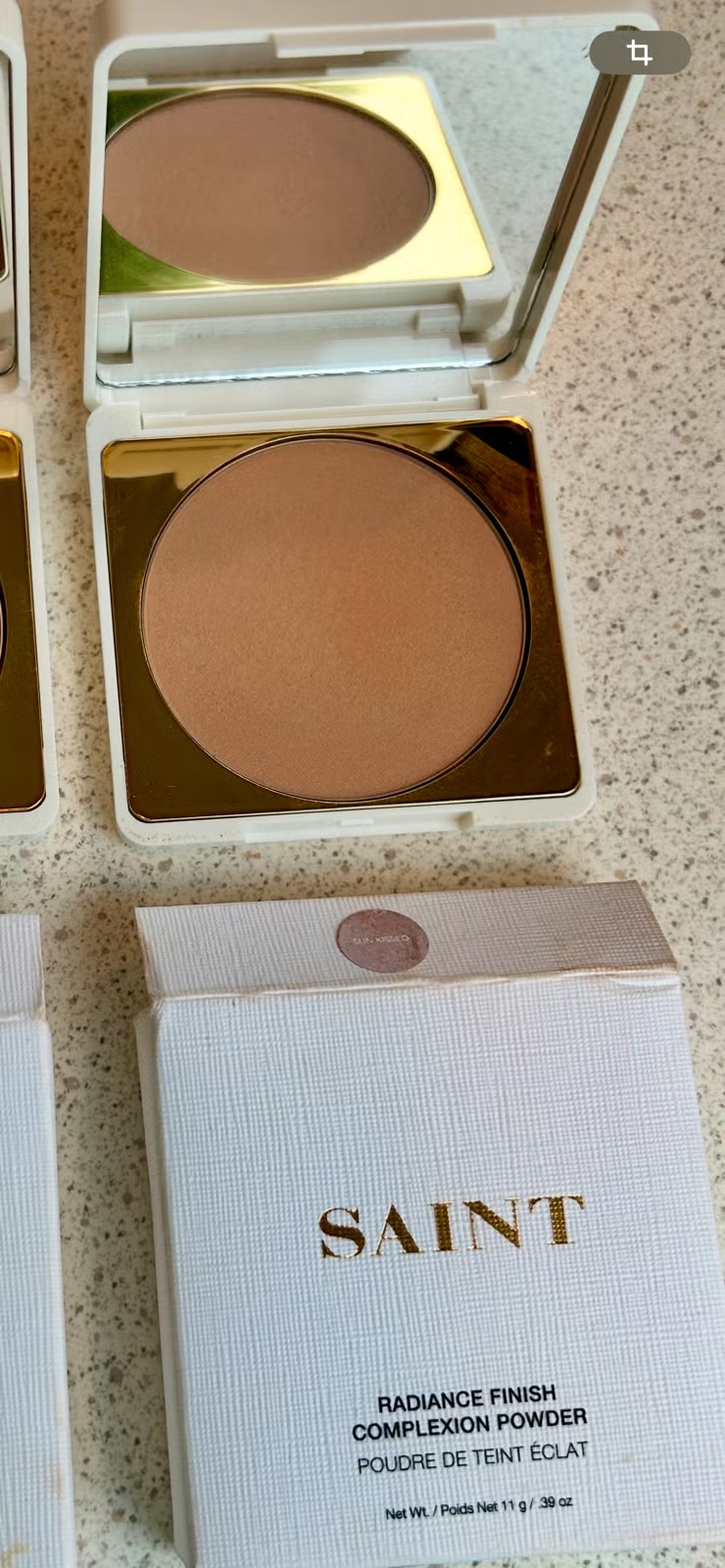 Saint Cosmetics – Radiance Finish Complexion Powder